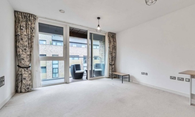 Evelyn Apartment | Beautiful Penthouse near London Bridge & O2