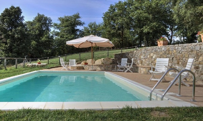 Gaiole in Chianti Villa | Beautiful private villa for 12 guests with private pool, WIFI, A/C and TV