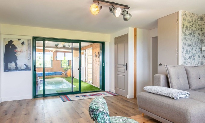 Guimaec House | Beautiful private villa for 6 guests with private pool, WIFI, TV, terrace and pets allowed