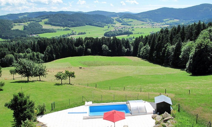 Kollnburg House | Beautiful private villa for 25 people with pool, WIFI, TV, terrace, pets allowed and panoramic v.