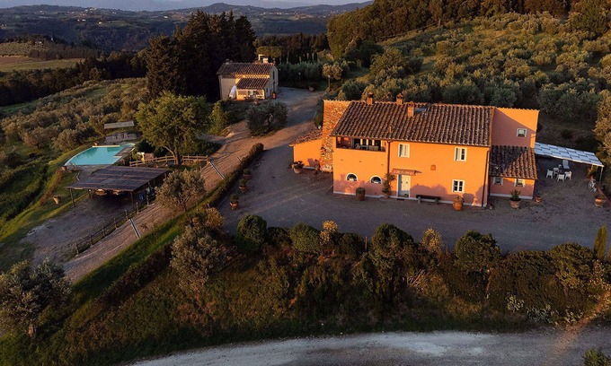 Montelupo Fiorentino Villa | Beautiful private villa for 11 people with WIFI, A/C, private pool, TV, patio and panoramic view