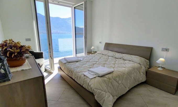 Trezzone House | Beautiful private villa for 4 guests with WIFI, A/C, TV and terrace