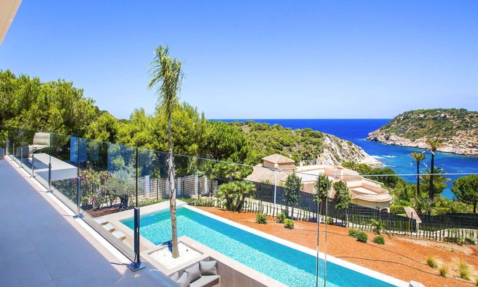 Mar Azul Villa | Beautiful private villa for 8 guests with private pool, A/C, WIFI, TV and patio