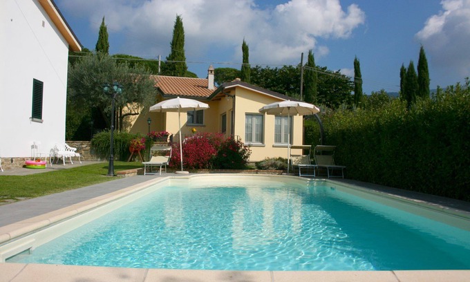 Il Borgo Villa | Beautiful private villa for 3 people with A/C, WIFI, pool, TV and terrace