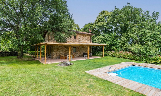 Pescia House | Beautiful private villa for 4 guests with private pool, WIFI, TV and patio