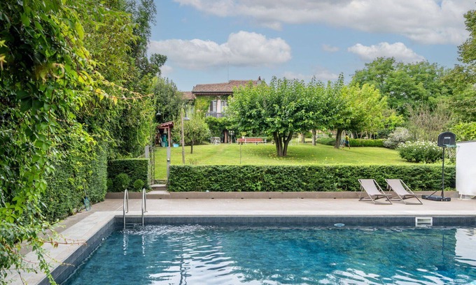 Moncalieri House | Beautiful private villa for 12 people with private pool, WIFI, A/C, TV and patio