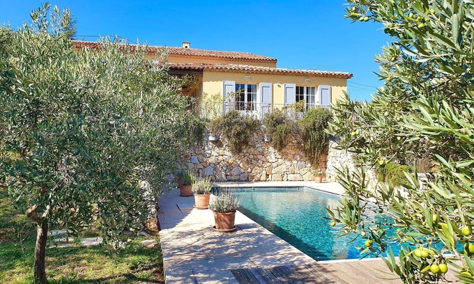 Aups House | Beautiful Provencal country house in nature