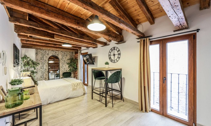 Malasana Apartment | Beautiful Renovated Loft in the center 11