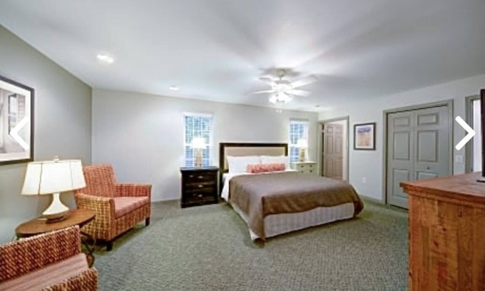 Kitty Hawk Resort | Beautiful resort at OBX, NC. Beach access, 3 bedrooms, 2 bath, 7/7-7/14.