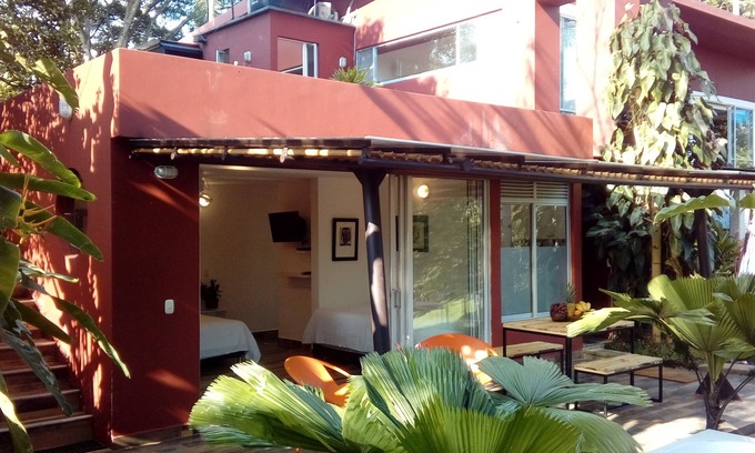 Pereira Bed & Breakfast | Beautiful room with Jacuzzi in the forest 10 minutes from the city of Pereira.