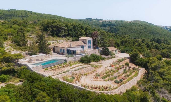 Elation Villa | Beautiful secluded villa, private 12m infinity pool and incredible sunset views