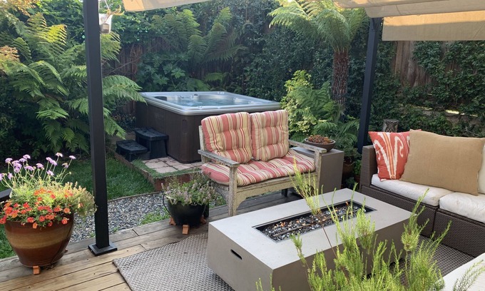 Sunshine Gardens House | Beautiful Spacious Single Family Home with Hot Tub