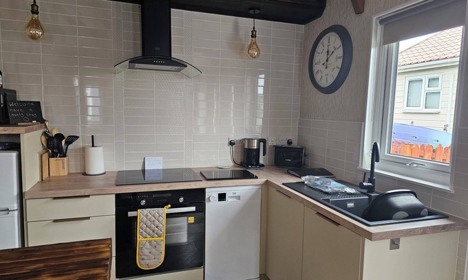Bridlington Ski Chalet | Beautiful & Stunning 1-Bed Chalet in Bridlington