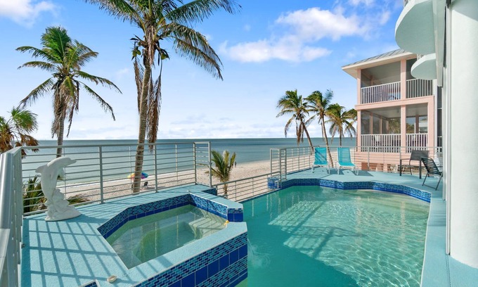 Bonita Springs House | Beautiful Sunset | Perfect Beachfront Pool Home | Sleeps 13
