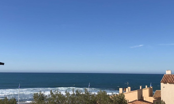 Sausset-les-Pins Apartment | Beautiful T2 facing beaches with sea view terrace