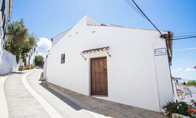 Gaucin House | Beautiful townhome with WiFi in Gaucín.