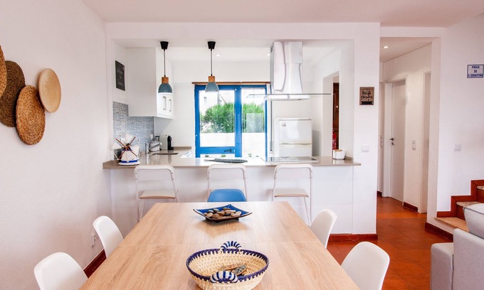 Ericeira House | Beautiful townhouse in a private condominium