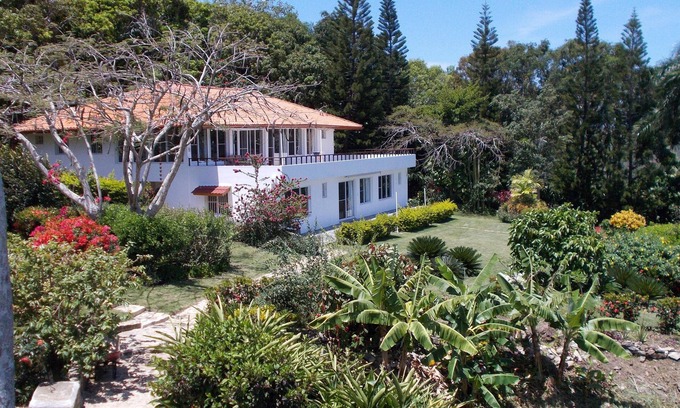Puerto Plata Apartment | Beautiful two bedroom apartment with wonderful ocean view, fully equipped.