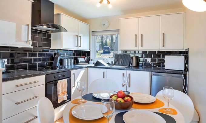 Bont Newydd House | Beautiful villa for 5 people with WIFI, pool, terrace and pets allowed
