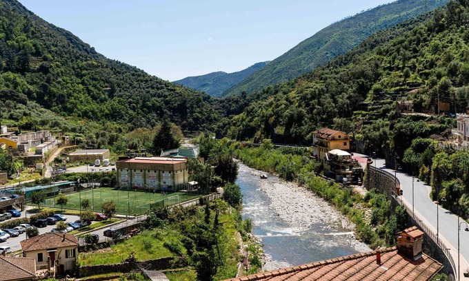 Badalucco House | Beautiful villa for 3 people with terrace