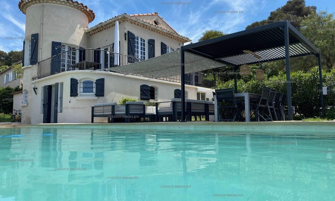 Sanary-sur-Mer House | BEAUTIFUL VILLA SEA VIEW AIR-CO BEACH BAND CITY WALKING DISTANCE SWIMMING POOL GARDEN PARKING 10.