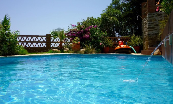 Fuengirola Villa | Beautiful Villa, Private Pool, 400 metres Beach, TV, WiFi, Sea Views, Air-con