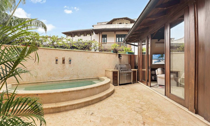 Las Catalinas Villa | Beautiful Villa, Walk to Beach!