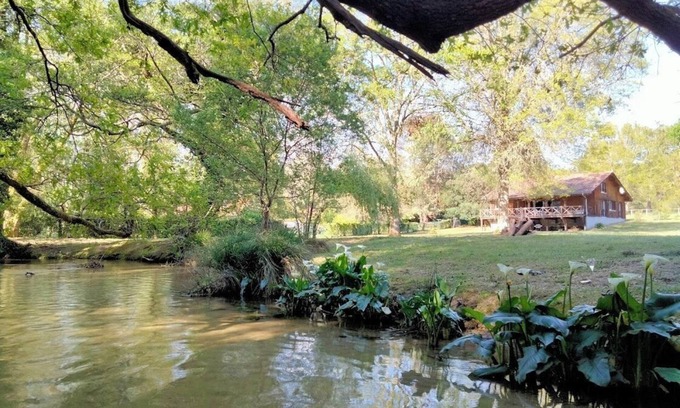 Levignacq House | Beautiful wooden house on the banks of a stream.