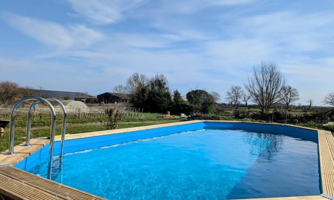 Sigoules House | Beautifully restored stone 4 bedroom farm house near Bergerac airport and Eymet