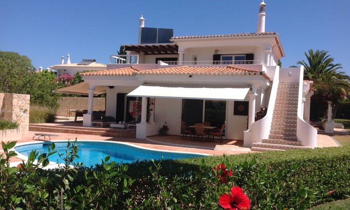 Carvoeiro Villa | Beautifully renovated villa with sea view on exclusive location
