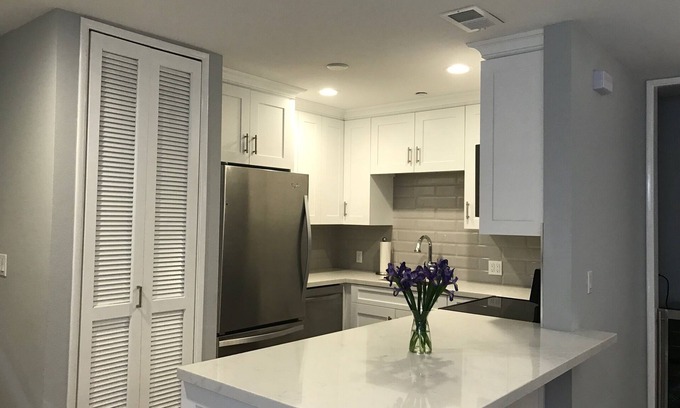 Hillcrest Condo | Beautifully remodeled condo close to attractions, restaurants and shopping!