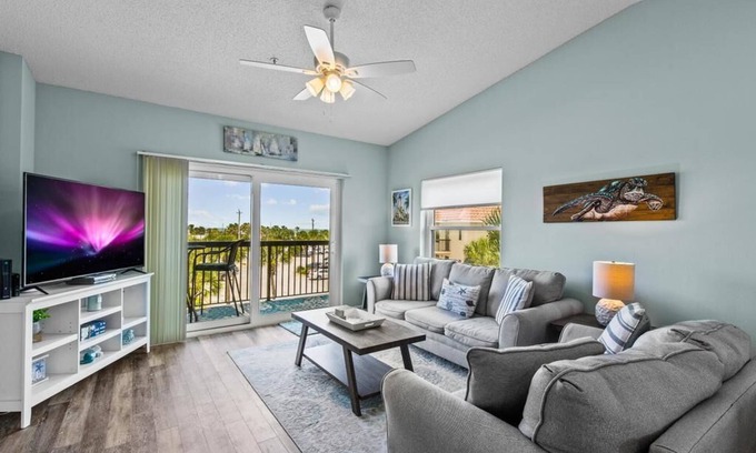 Butler Beach Condo | Beautifully Updated 2 King Beds 2 BR/2 BA w/view in St Augustine