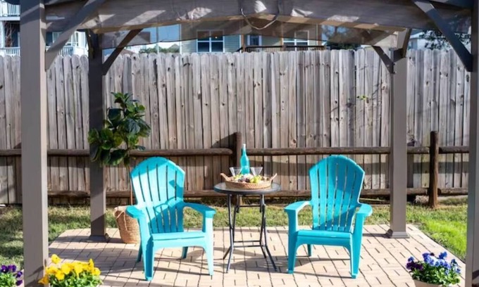 East Ocean View Apartment | Beauty and the Beach