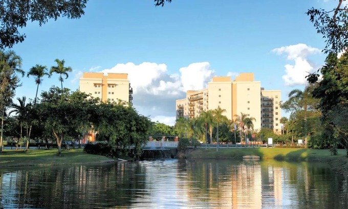 Survey Creek Condo | Become a True Oceanholic!