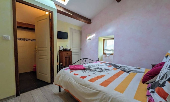 Mostuejouls Bed & Breakfast | Bed and Breakfast 'Chambres D'hôtes - Endurme' with Mountain View, Wi-Fi and Air Conditioning