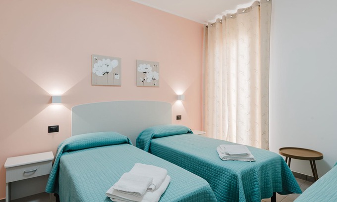 Castelvetrano Apartment | Bed And Breakfast Champagneria 'Room 4' with Shared Terrace, Wi-Fi and Air Conditioning