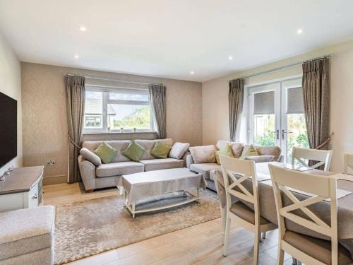 Blackburn House | Beeches Cottage