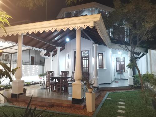 Dalupotha Apartment | BeeCottageOne-Negombo