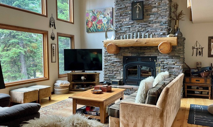 Big Sky House | Beehive Lodge - ski in ski out access to Big Sky Resort