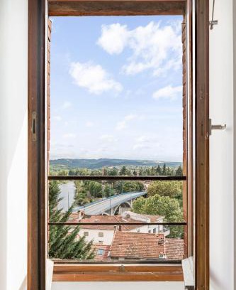 Saint-Just-Saint-Rambert Apartment | Beige Hospitalité Noemie vue