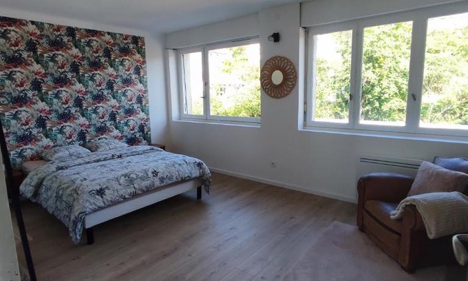 Lay-Saint-Christophe Apartment | Bel appartement lumineux 3 chambres