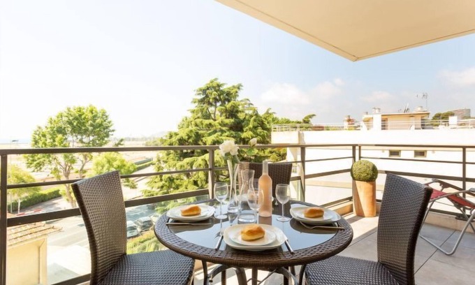 Cros-de-Cagnes Apartment | bel horizon by Interhome