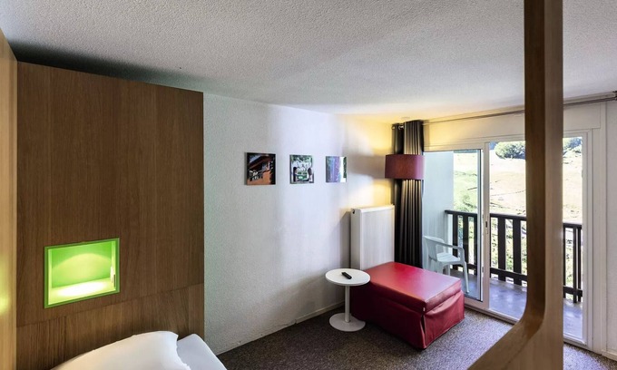 Eaux-Bonnes Apartment | Belambra Clubs Gourette - Lou Sarri - Half board - Classic Accommodation 1 Bedroom 2 Adults with balcony