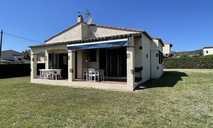 Torroella de Montgri House | BELL RACO B 25