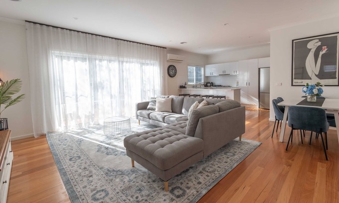 Healesville House | Bella Boutique - Yarra Valley