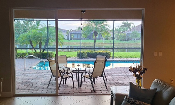 Estero House | Bella Terra 4 Bdrm Estate Pool Home with Lake View