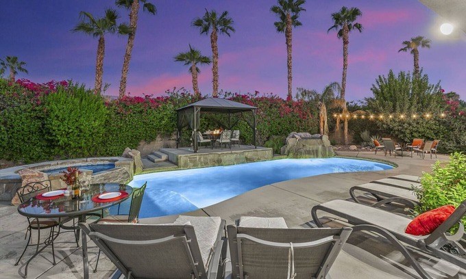 Rancho Santana House | Bellagio: Pool, Spa, Pool Table, Ping Pong!