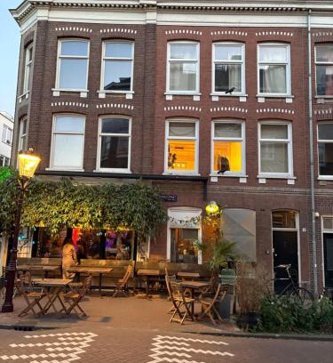Kinkerbuurt Bed & Breakfast | Bellamy Suites