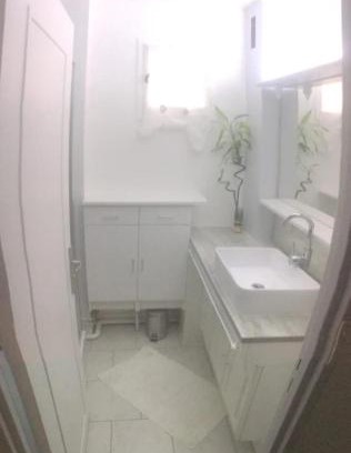 Auxerre Apartment | Belle Appartement