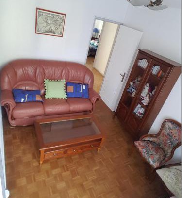 Auxerre Apartment | Belle Appartement